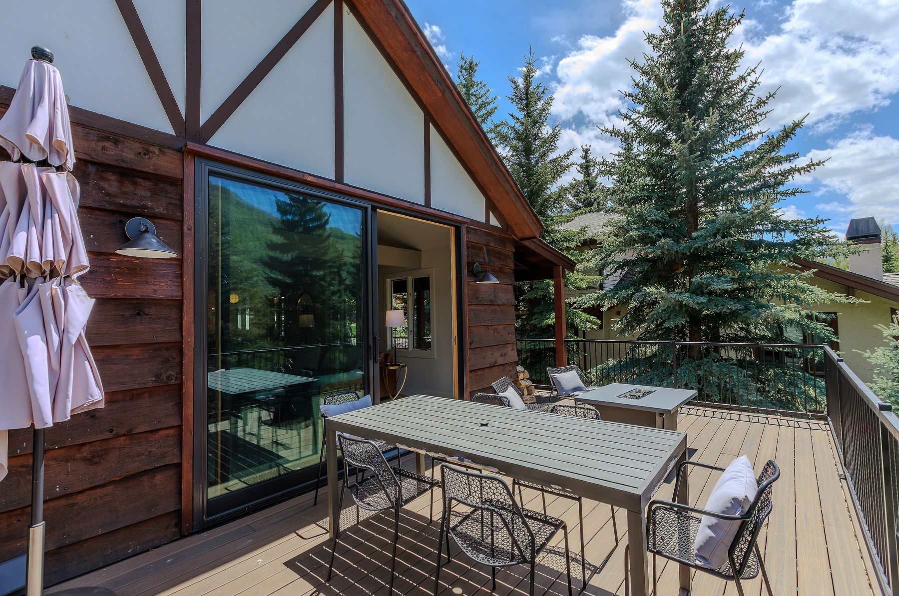 Upper deck dining with mountain views